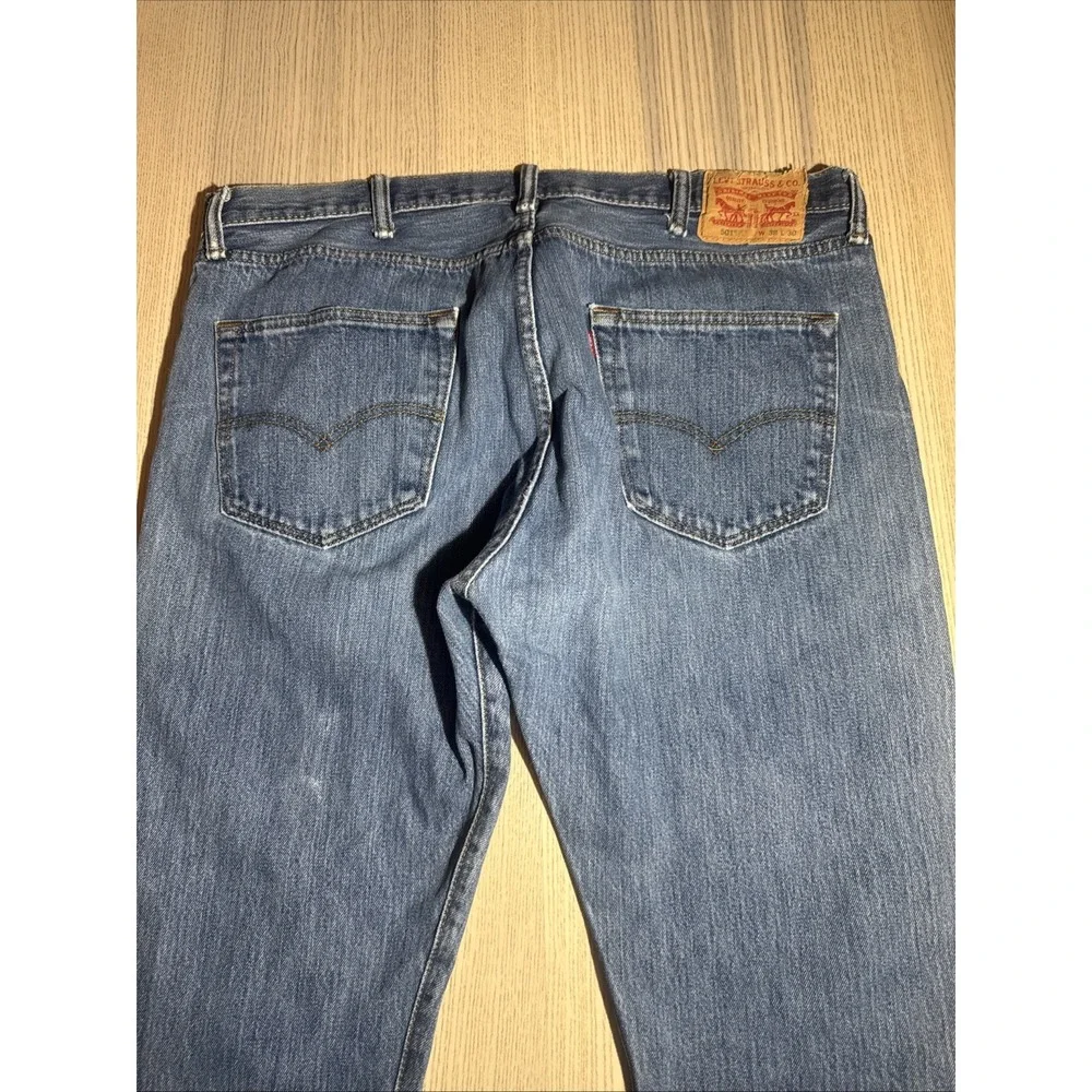Levi's 501 Men's Blue Denim Jeans Size 32x30 Straight Leg Button Fly Egypt